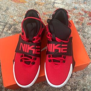 Nike Future Court 3, size 7Y